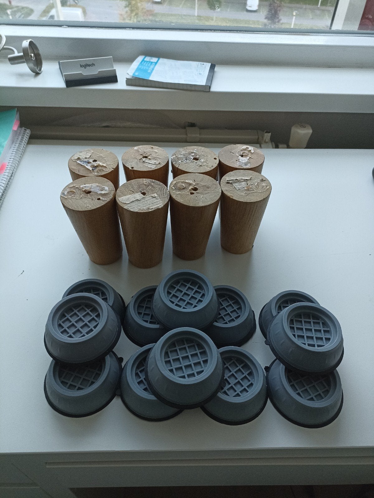 Houten meubelpoten met rubberen doppen (10 stuks), Huis en Inrichting, Ophalen of Verzenden, Gebruikt