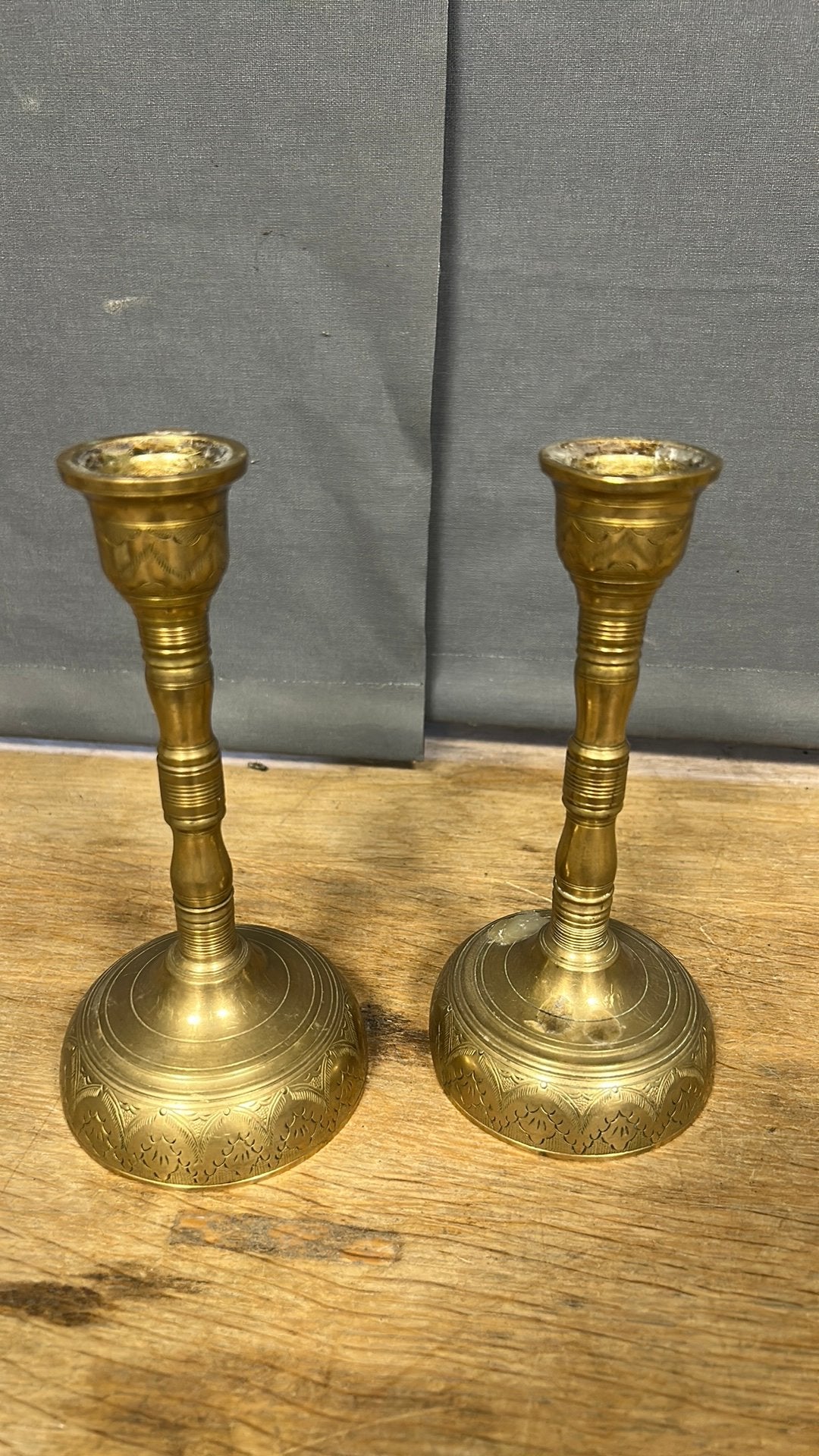 Twee messing kaars kandelaars., Ophalen of Verzenden, Koper of Brons