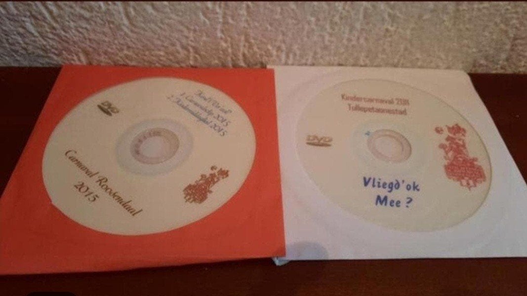 Carnaval Roosendaal 2015 & Kindercarnaval DVD's, Gebruikt, Alle leeftijden, Inclusief doosje, Ophalen of Verzenden