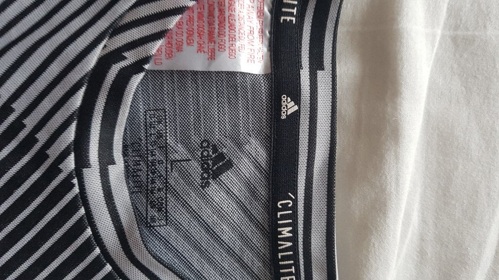 T-shirts Adidas/ Messi, Kinderen en Baby's, Kinderkleding | Maat 176, Adidas, Gebruikt, Jongen of Meisje, Ophalen of Verzenden