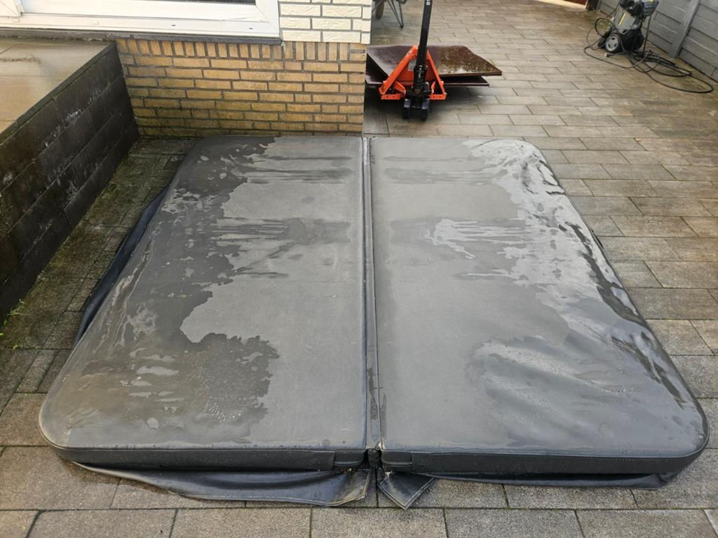 Jacuzzi Cover 215 cm - Gebruikt, Ophalen, Gebruikt, Afdekzeil, Vast