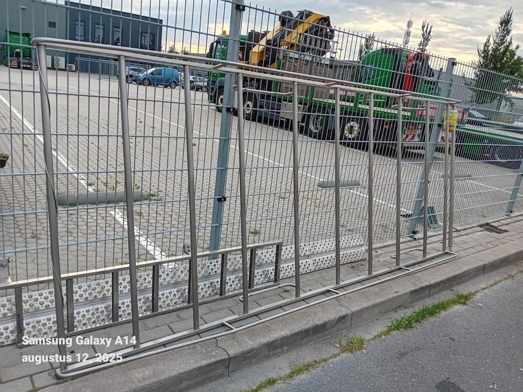 Mercedes sprinter lengte2 hoogte2 imperiaal rvs equinox, Ophalen, Mercedes-Benz