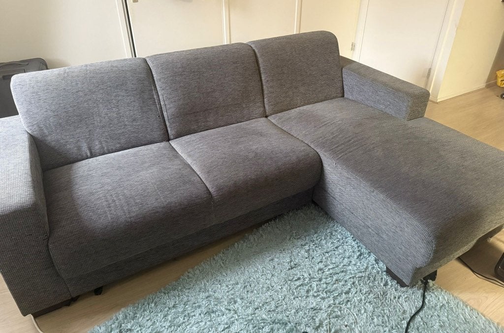 Comfortable Grey Corner Sofa – Good Condition, Ophalen, Zo goed als nieuw