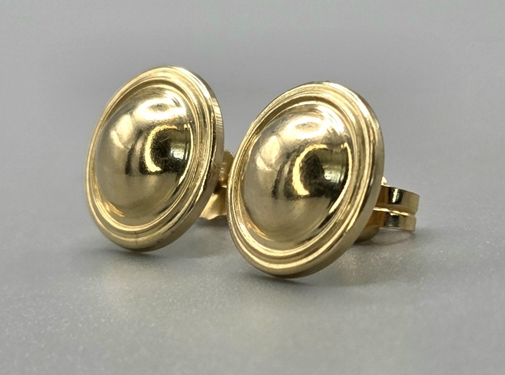 Vintage gouden oorknoppen. 2026/492