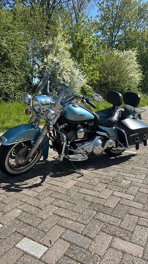 Harley-Davidson FLHRC Road King Classic - Tijdloze Toermotor, Motoren, 2 cilinders, Motorrijbewijs A, Gebruikt, Particulier