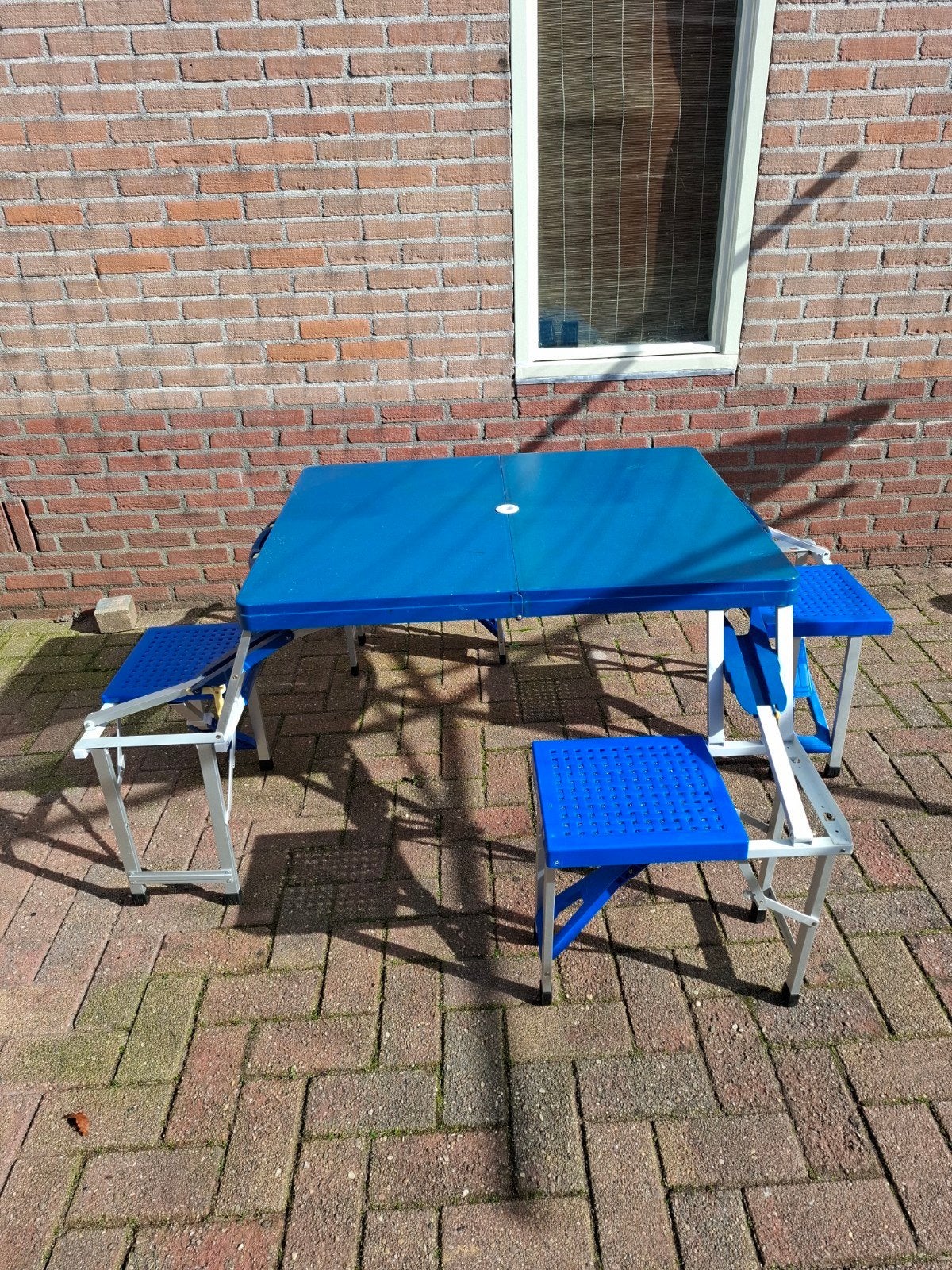 Opklapbaar camping tafeltje met stoeltjes in goede staat, Ophalen, Zo goed als nieuw