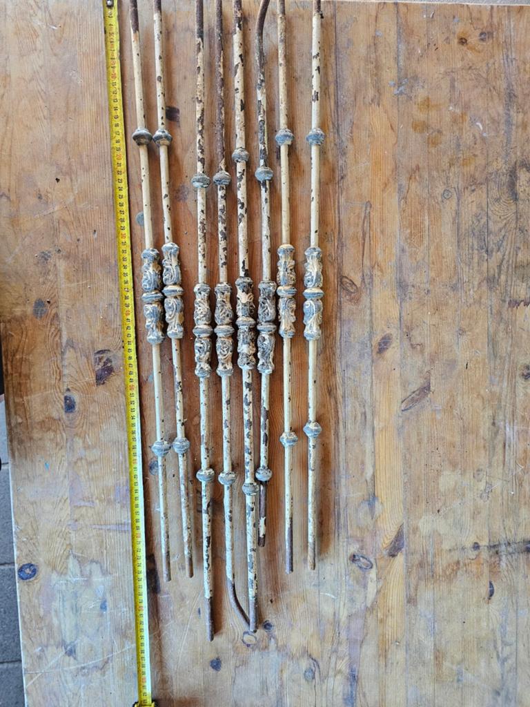 Antieke gietijzeren balustrade spijlen (8 stuks), Ophalen of Verzenden