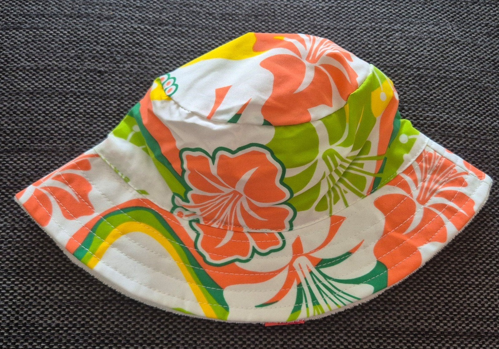 Hoed/ pet/ zomerhoed NIEUW 2 kanten draagbaar!, Ophalen of Verzenden, Nieuw, One size fits all
