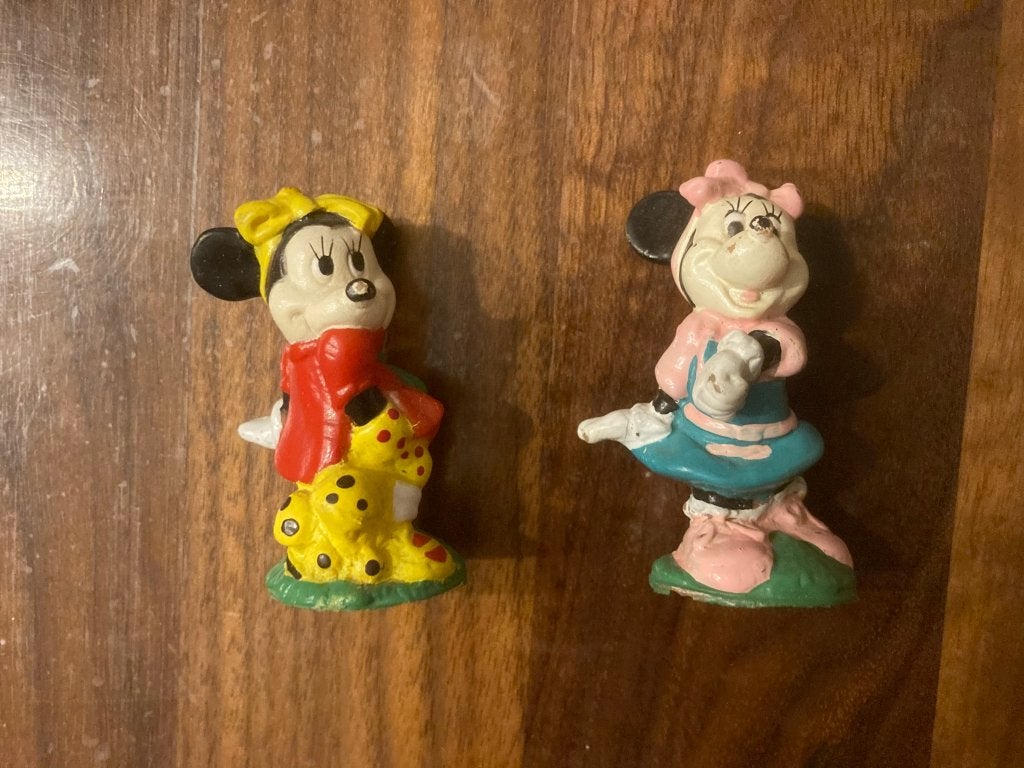 Minnie mouse the walt disney co 1986 poppetjes set vintage!, Ophalen of Verzenden, Mickey Mouse, Gebruikt, Beeldje of Figuurtje
