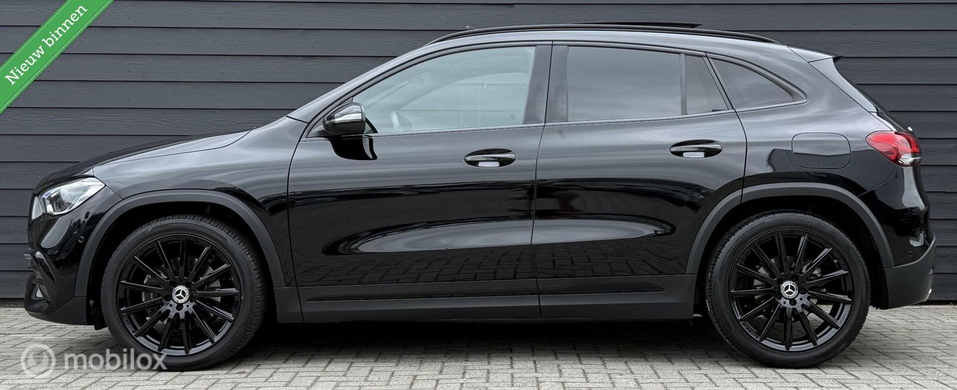 Mercedes GLA-klasse 200 AMG Line Black Pano.dak/Burmester/Ca, 15 km/l, Euro 6, 4 cilinders, Met garantie (alle)