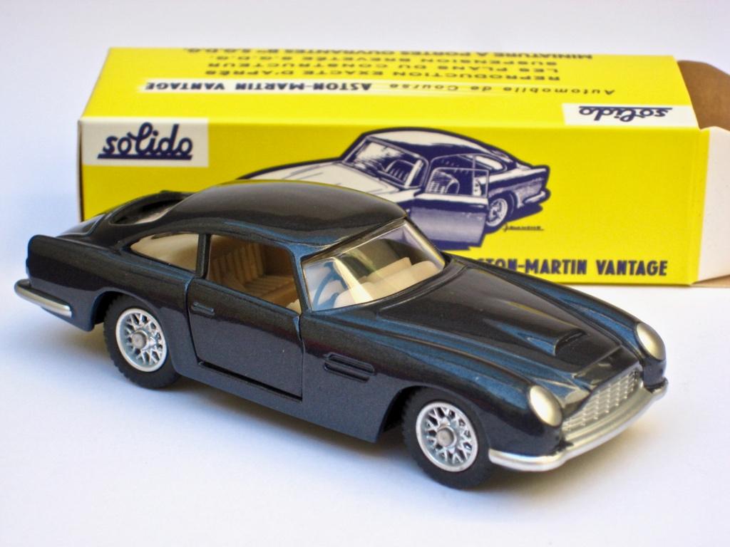 Aston Martin DB5 Vantage donkergroen Solido repro 1:43, Hobby en Vrije tijd, Ophalen of Verzenden, Nieuw, Auto, Solido