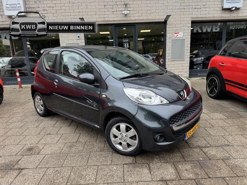 Peugeot 107 1.0-12V 3Drs Airco 4Nw Banden Carplay NAP, Auto's, Peugeot, Gebruikt, Metallic lak, 4 stoelen, 68 pk