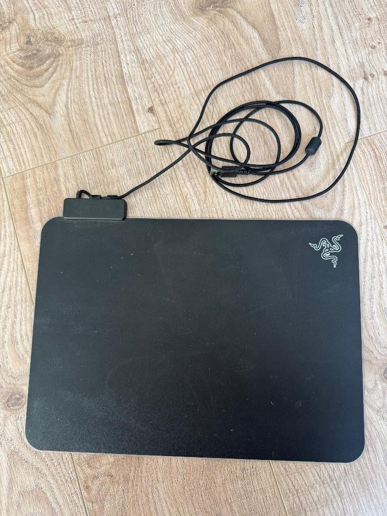 Razer Firefly V2 - Gaming Muismat - Chroma RGB, Computers en Software, Muismatten, Zo goed als nieuw, Gaming muismat, Ophalen of Verzenden