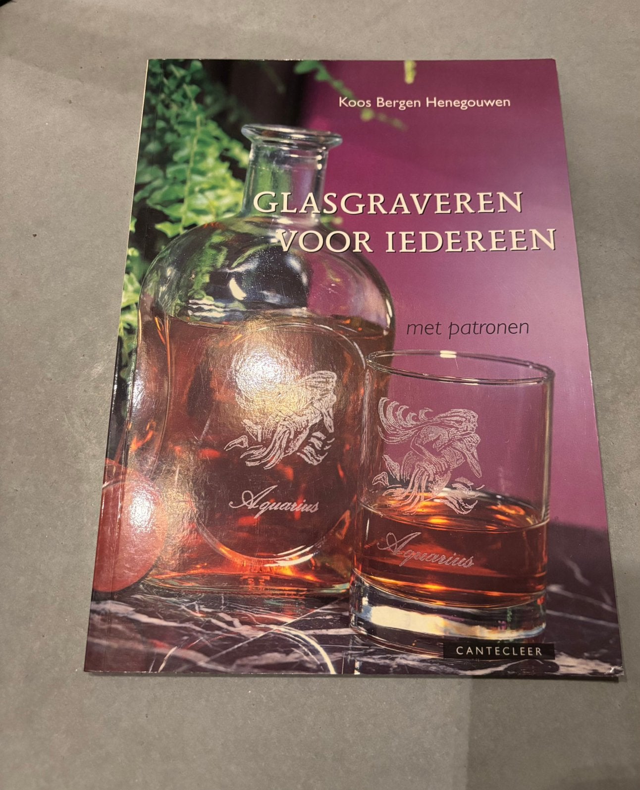 Boekje, Glasgraveren voor iedereen, Ophalen of Verzenden, Zo goed als nieuw