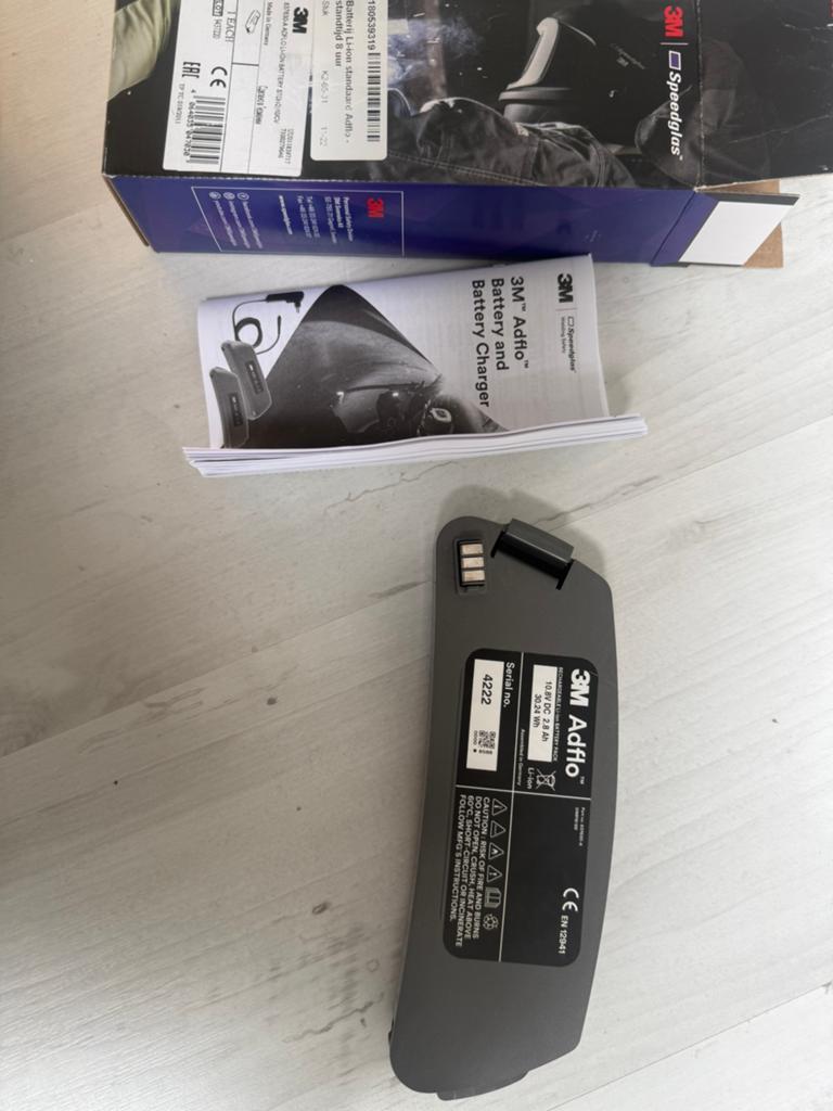 Nieuwe accu voor 3M Adflo Speedglas laskap in doos, Ophalen of Verzenden, Nieuw, Accessoires