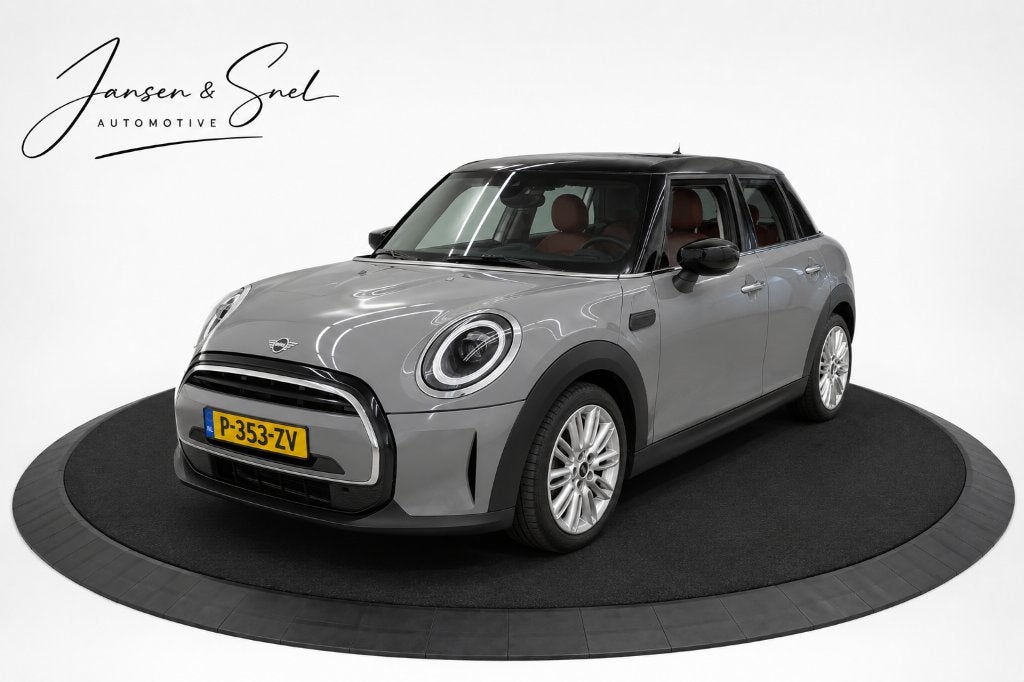 MINI Cooper Business 1.5 | Bruin Lederen Interieur | 5-deurs, Voorwielaandrijving, Parkeersensor, 136 pk, Handgeschakeld