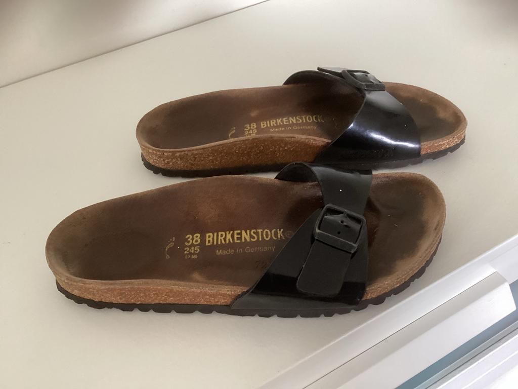 Birkenstock slippers maat 38, Ophalen of Verzenden, Zo goed als nieuw, Zwart, Slippers