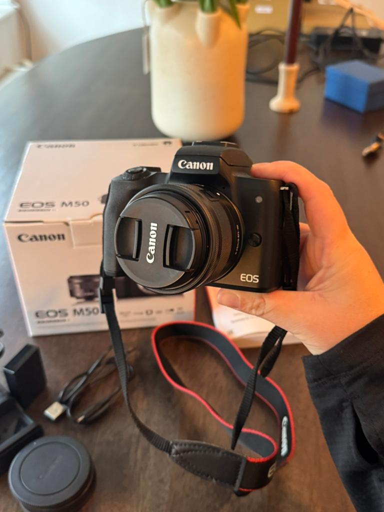 CANON EOS M50 + lens EF-M 14-56mm, Ophalen of Verzenden, Zo goed als nieuw, Canon, 8 keer of meer
