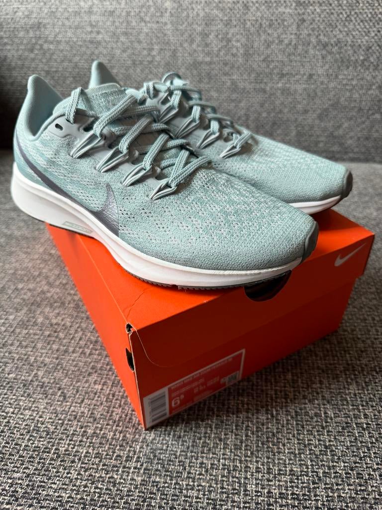Nike Air Zoom Pegasus 36, maat 37.5, Blauw, Nieuw, Ophalen of Verzenden, Sneakers of Gympen