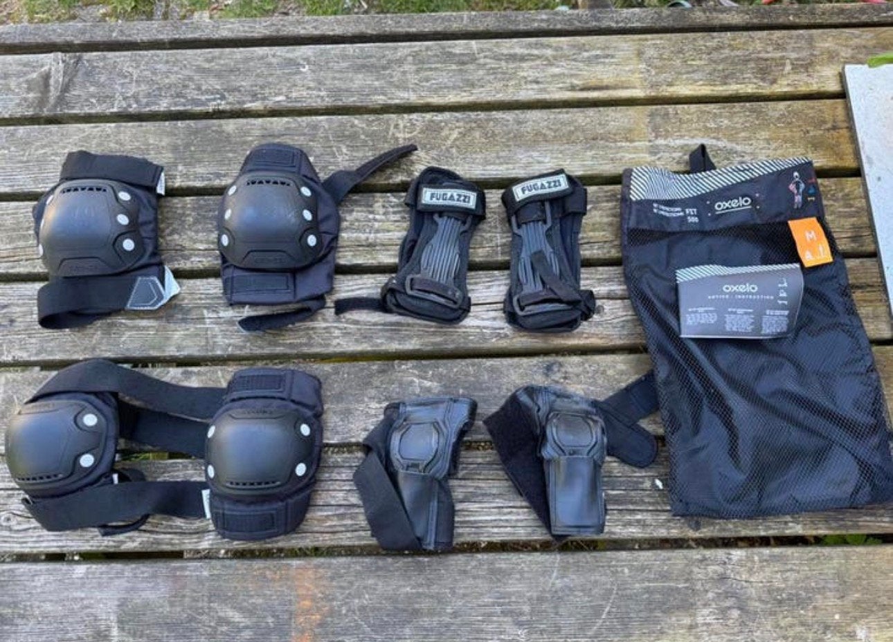 Knie, pols en elleboogbeschermers zo goed als nieuw, Ophalen of Verzenden, Zo goed als nieuw, Bescherming, K2