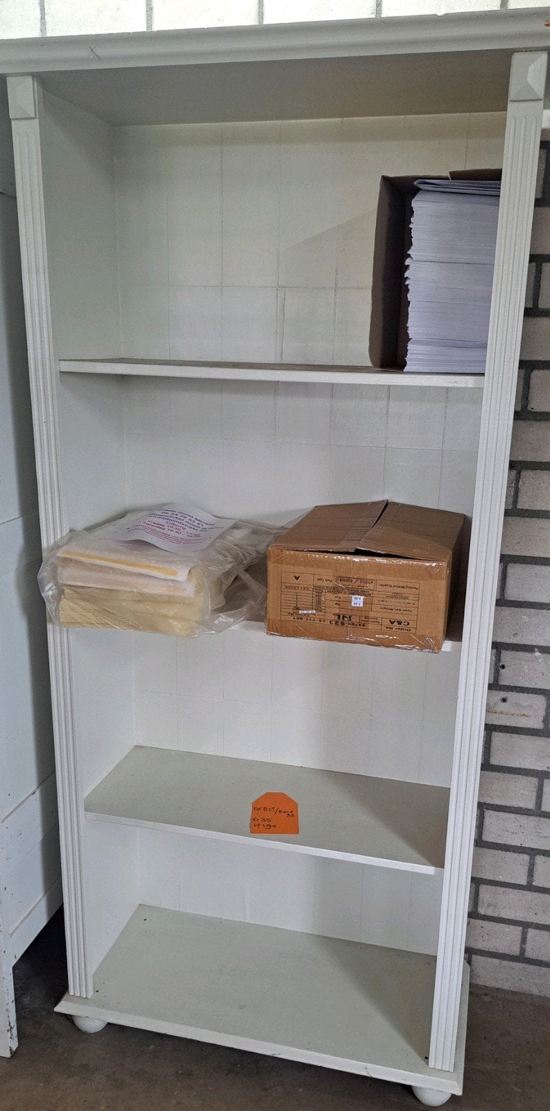 Witte Boekenkast met 4 planken - Rand 93, Ophalen, Met plank(en), Gebruikt, Klassiek