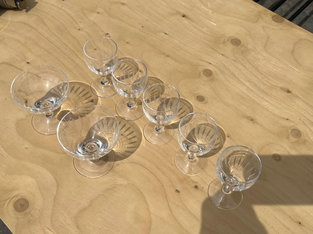 Set van 7 kristal glazen met decoratieve gravures, Ophalen