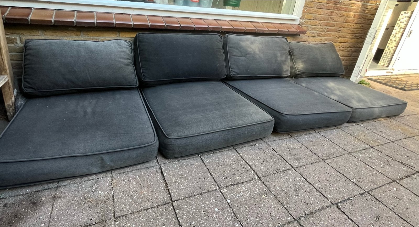 Zwarte tuinkussens voor loungeset of tuinbank, Ophalen, 4 zitplaatsen, Gebruikt, Textileen