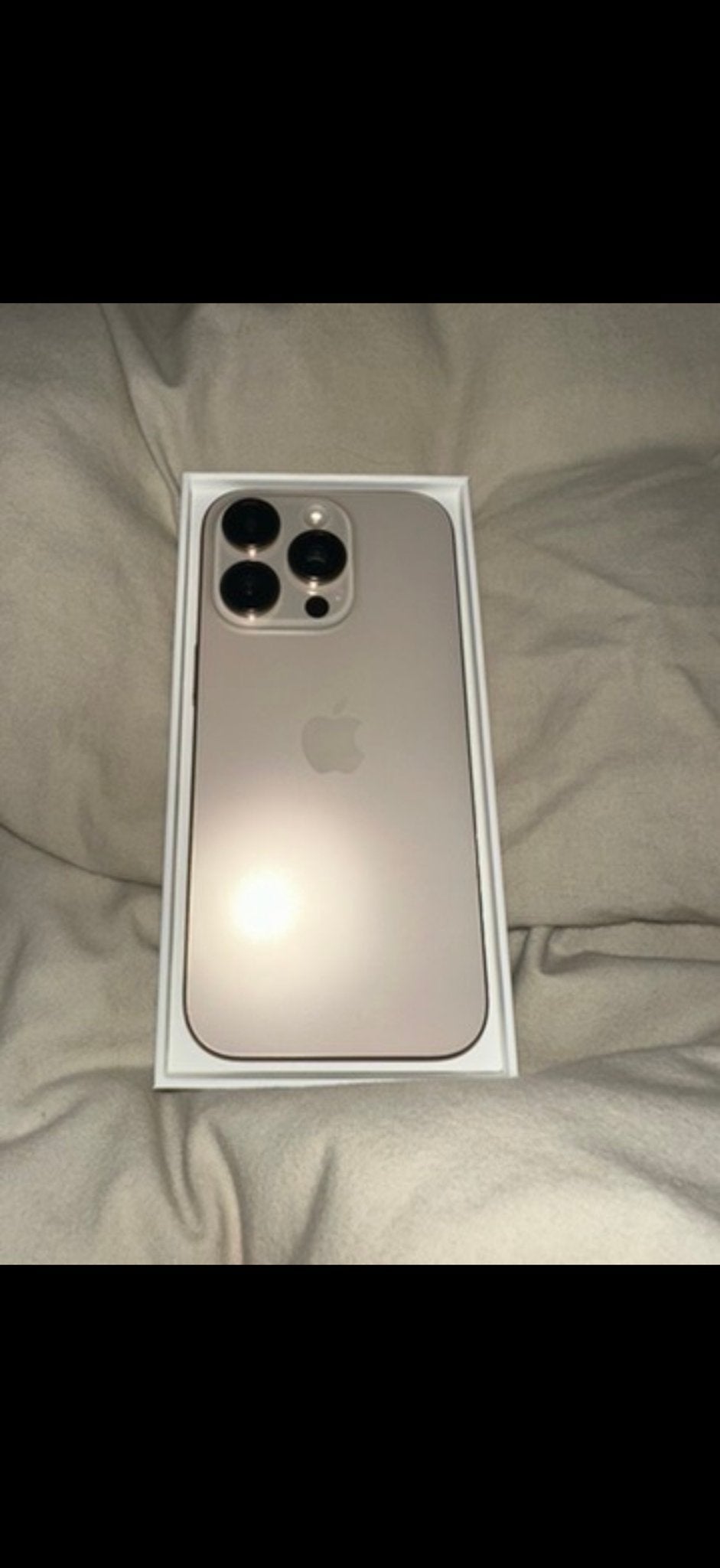 iPhone 16 Pro Desert Titanium - 90% Batterijconditie