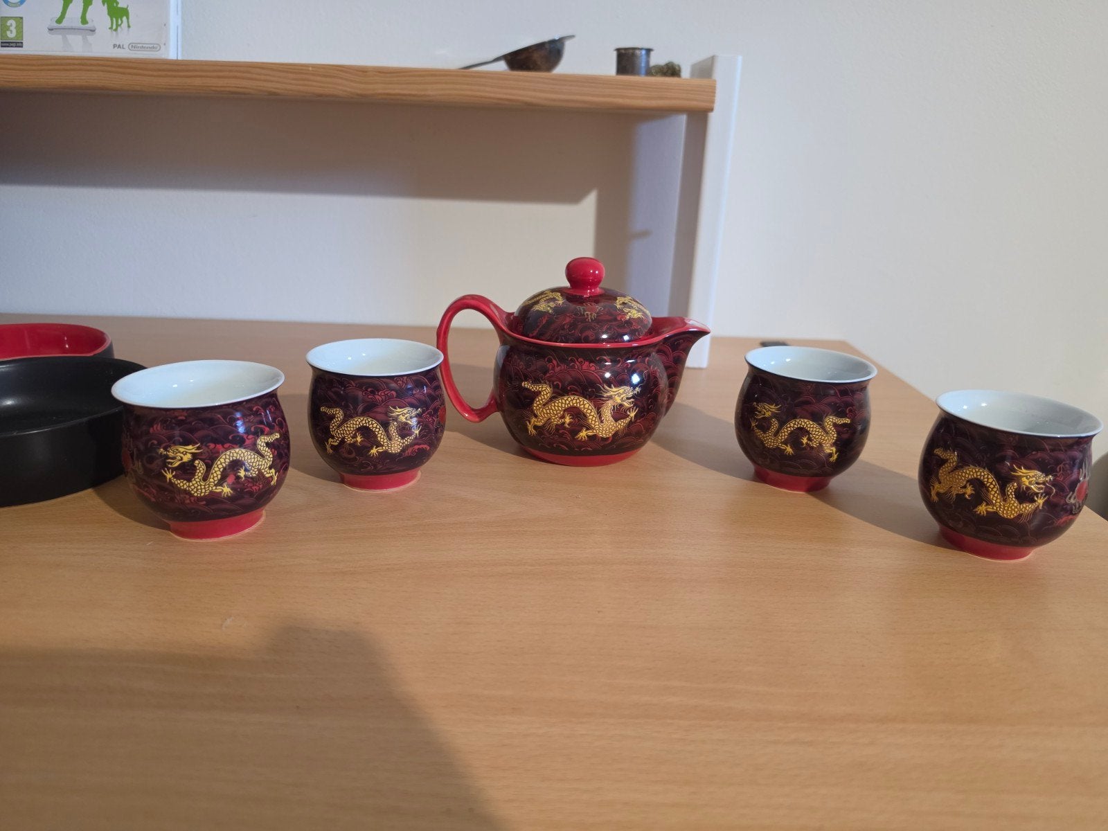 Chinese theeset met gouden draak – theepot + 4 kopjes, Ophalen of Verzenden