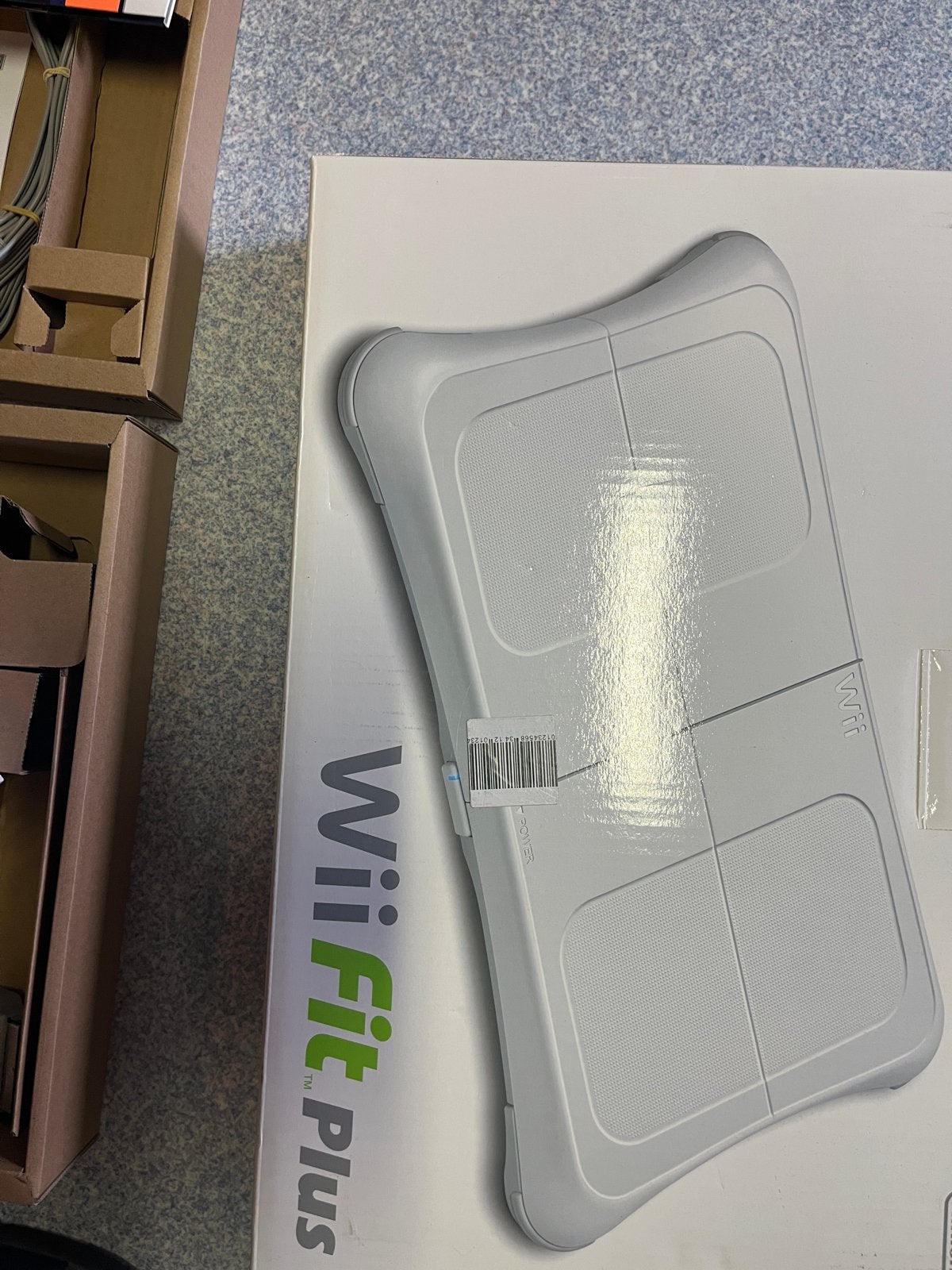 Nintendo Wii Fit Plus Bundel met Just Dance 2, Spelcomputers en Games, Spelcomputers | Nintendo Wii, Ophalen of Verzenden, Gebruikt