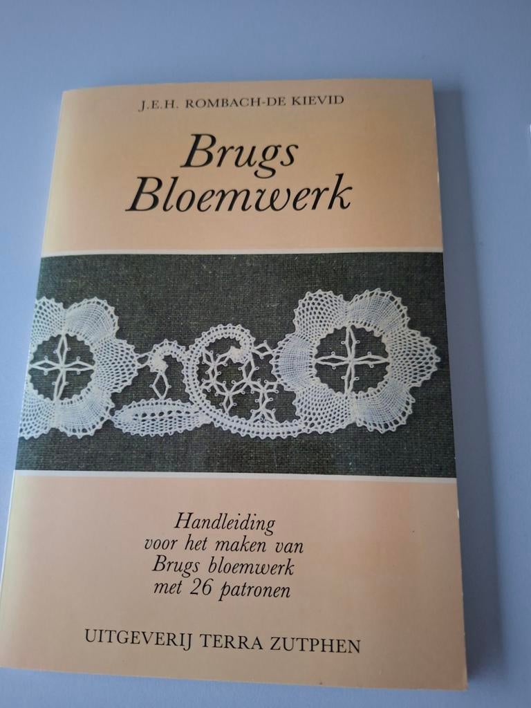 Kantklos patronen boek, Ophalen of Verzenden, Boek of Tijdschrift