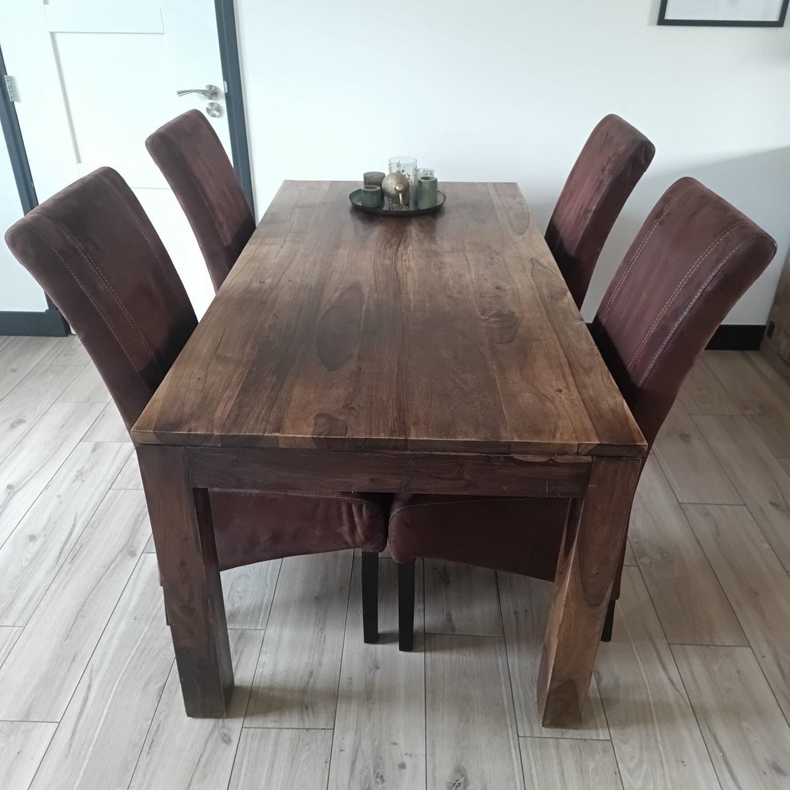 Gratis 4 suède bruine stoelen, Ophalen, Gebruikt, Bruin, Vier