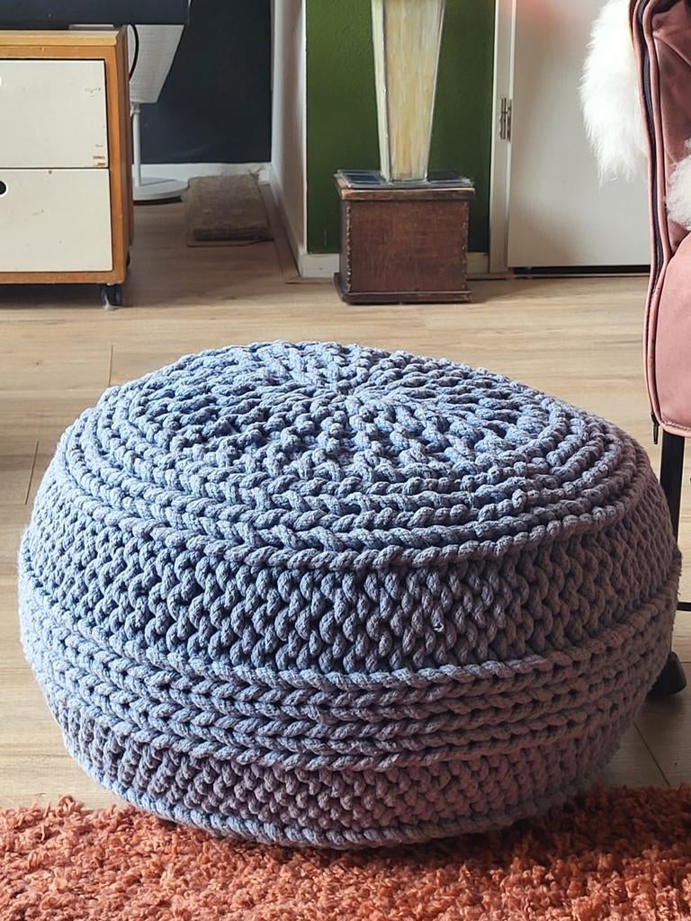 Blauwe gehaakte poef - 30 cm hoog, 46 cm diameter, Ophalen, Minder dan 50 cm, Bohemian, Modern, Rond