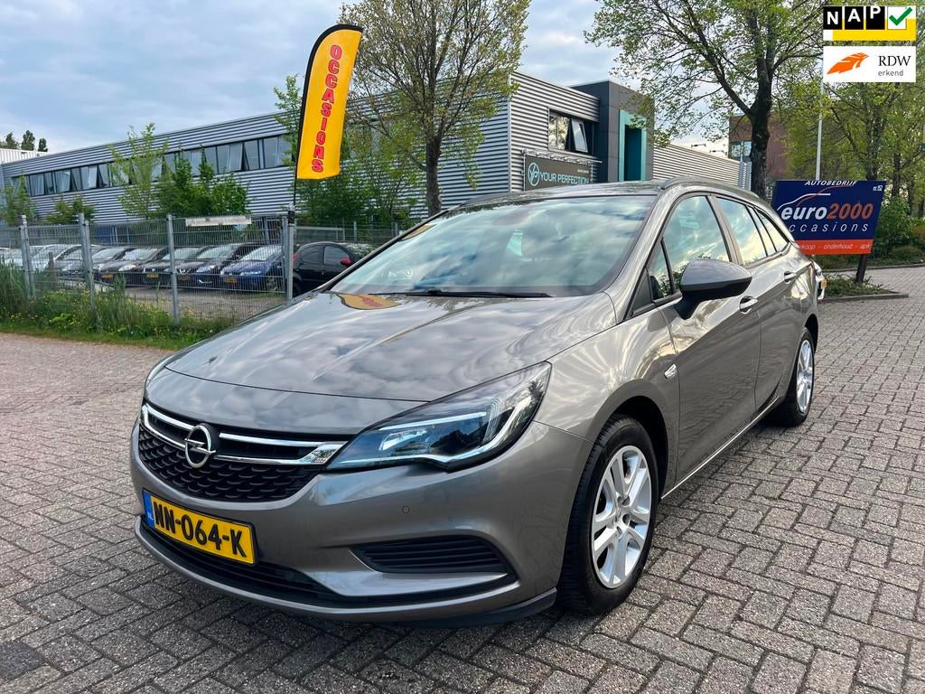 Opel Astra Sports Tourer 1.0 Edition - Lmv - Navi - Keurig, Voorwielaandrijving, Gebruikt, 1178 kg, Bruin