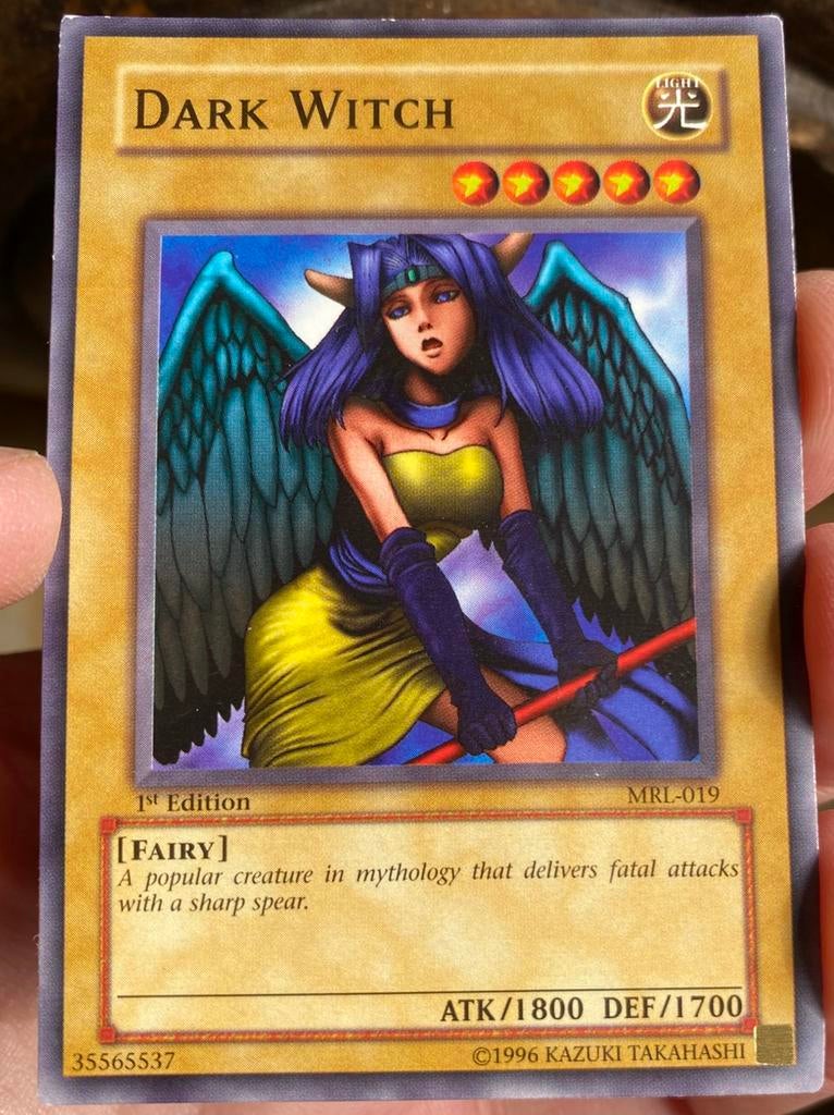 Yu-Gi-Oh! Dark Witch MRL 1st Edition Old US Print !, Ophalen of Verzenden, Zo goed als nieuw, Losse kaart