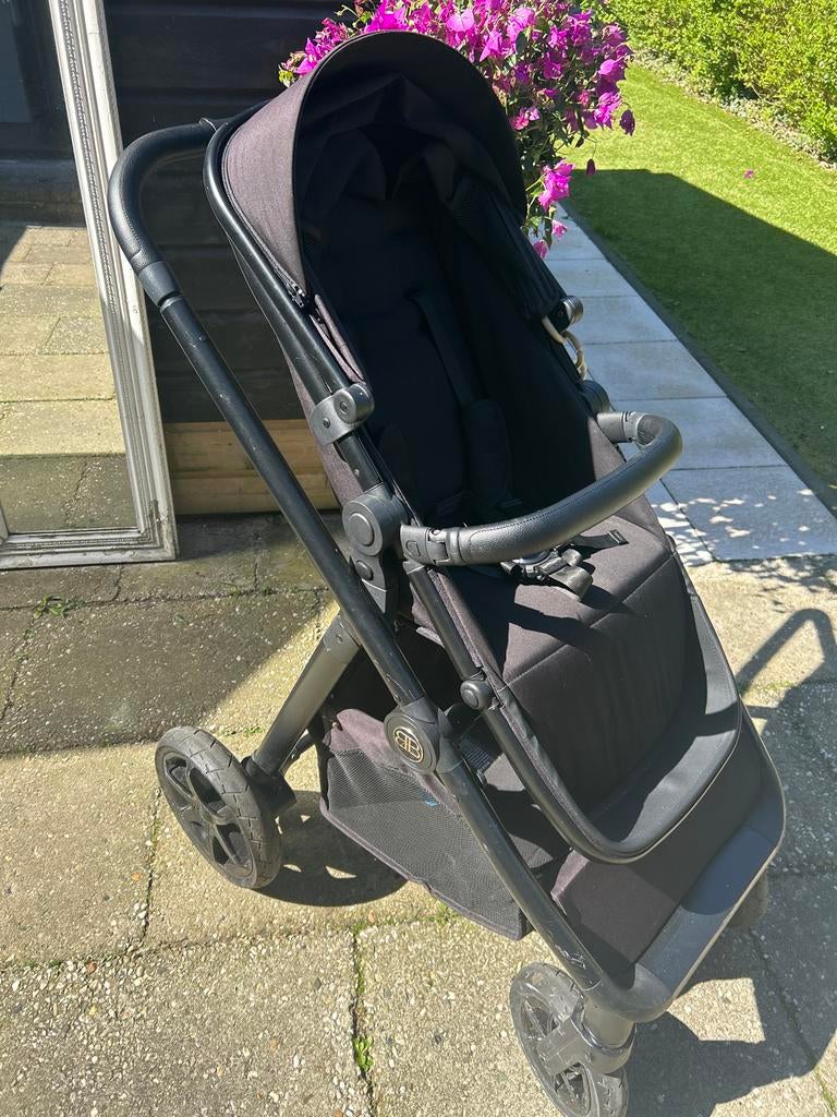 B.bee kinderwagen met autostoel, base en ligbak, Gebruikt, Combiwagen, Met autostoeltje, Ophalen
