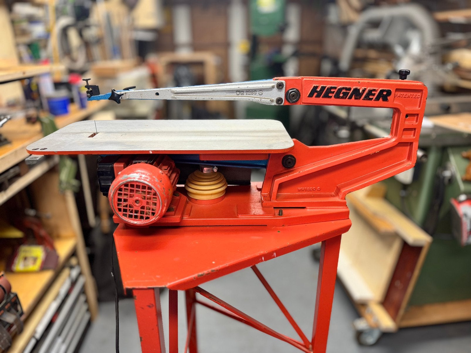 Hegner Multicut-3; de grootste figuurzaagmachine van Hegner, Ophalen, Gebruikt, 70 mm of meer, Figuurzaag