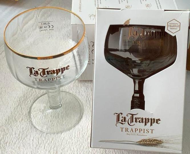 2 originele La Trappe Trapist bierglazen, Ophalen, Nieuw, Bierglas