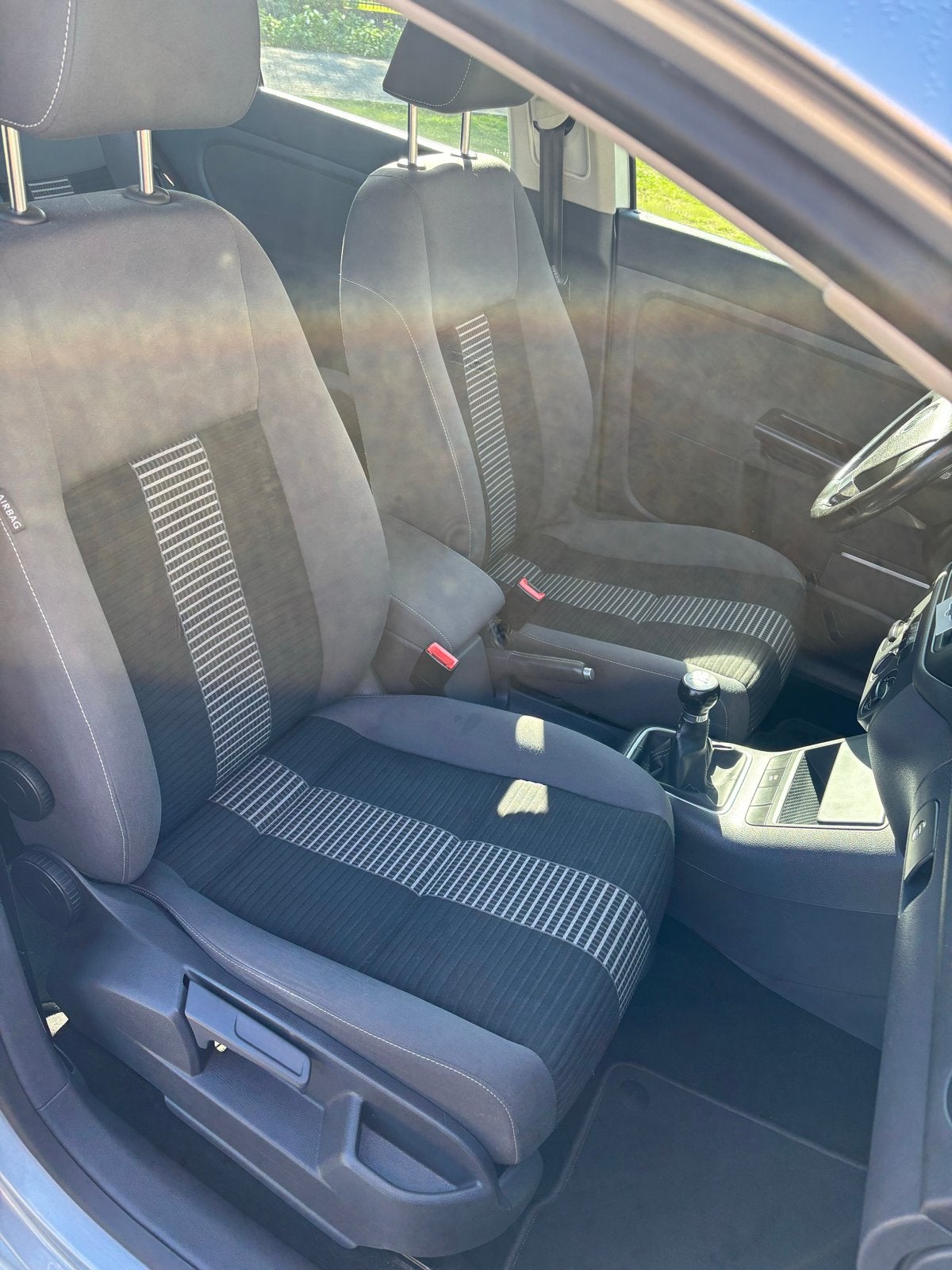 Foto 9 van Volkswagen Golf Plus 1.4 TSI 90KW 2008 Grijs