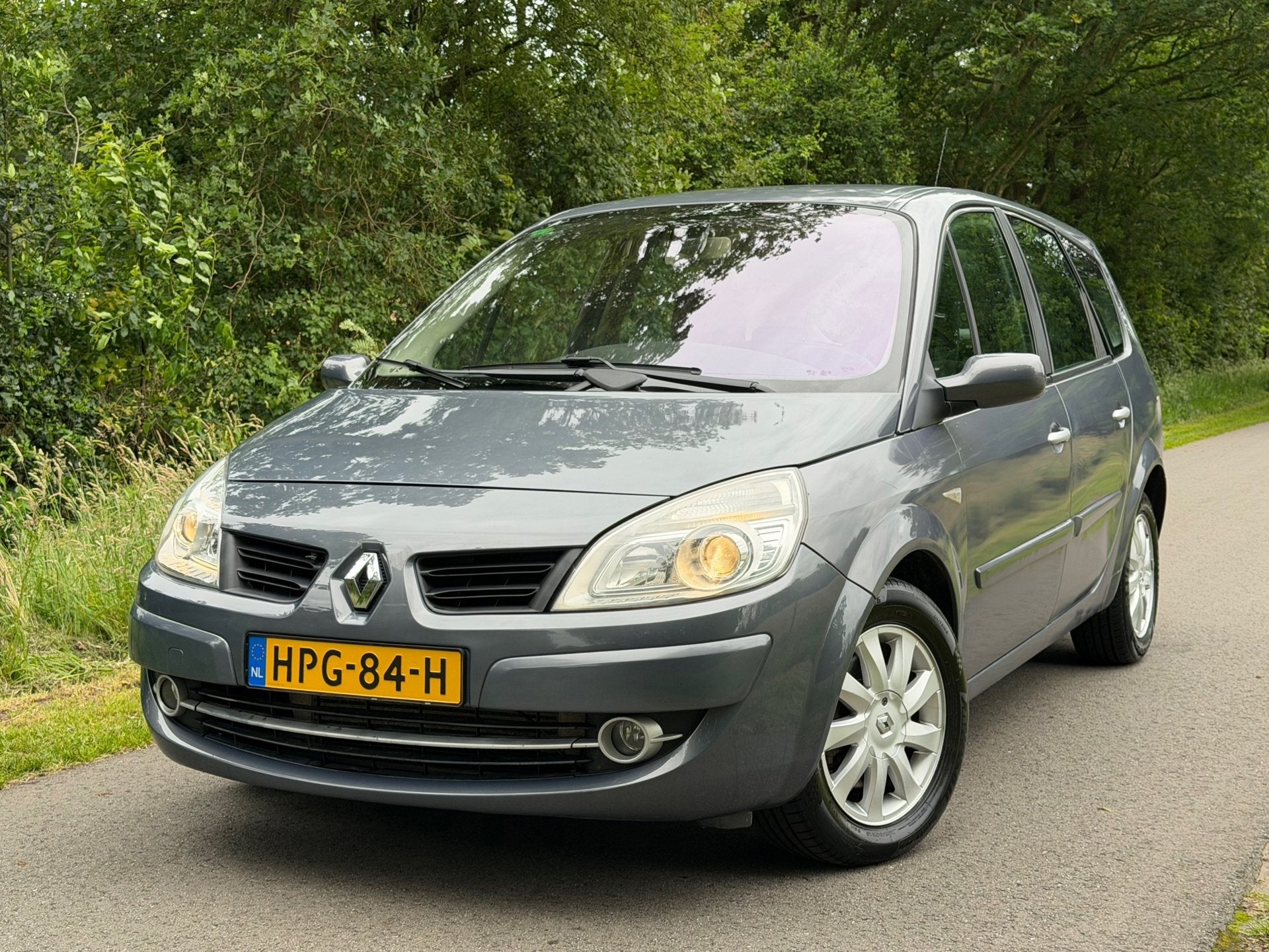 Renault Grand Scénic 1.5 dCi Tech Line |'' 169.000 km '' Nu, Voorwielaandrijving, Stof, Gebruikt, Zwart