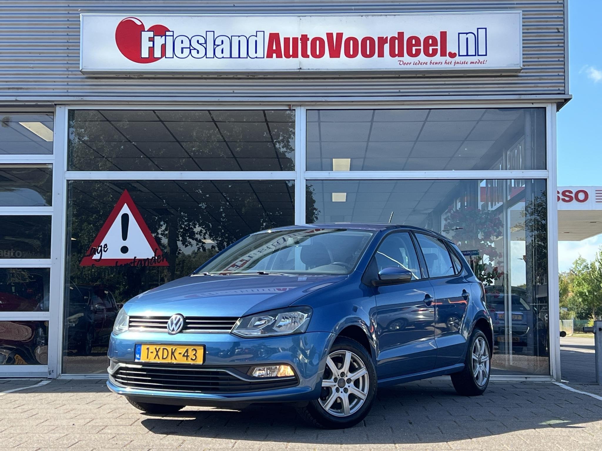 Volkswagen Polo 1.2 TSI Comfortline 5 Drs / Navi / Cruise /, Stof, 4 cilinders, Met garantie (alle), Blauw