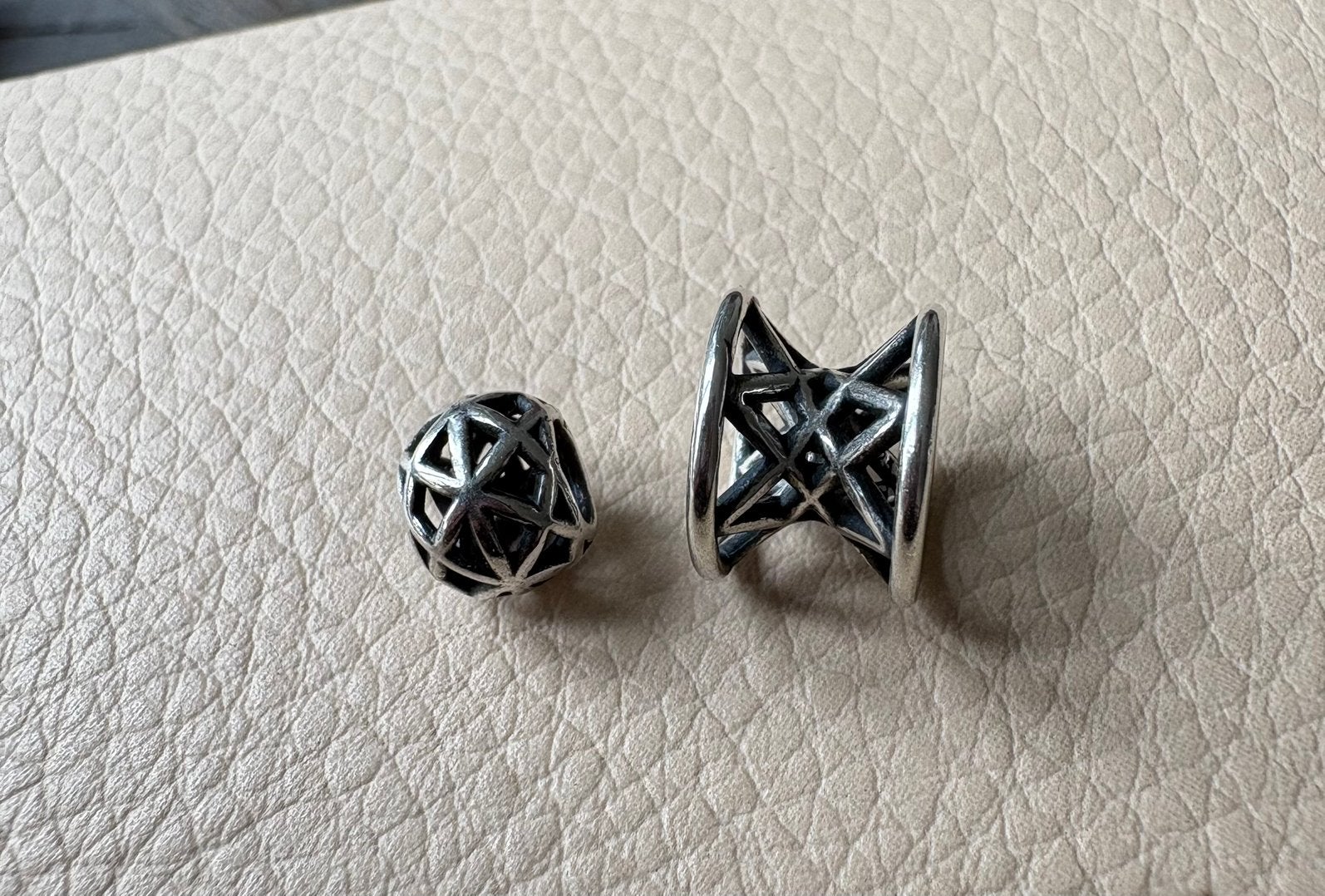Trollbeads, Sieraden, Tassen en Uiterlijk, Nieuw, Ophalen of Verzenden, Trollbeads, 2 of 3 bedels