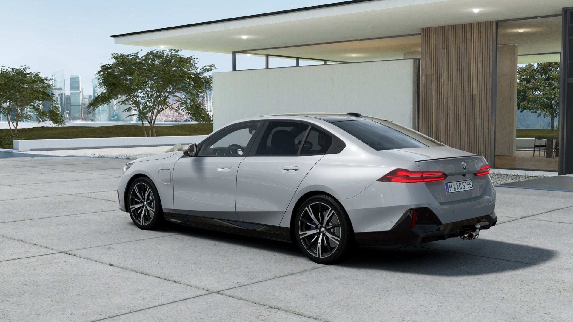 BMW 5 Serie 530e M Sport Automaat / Panoramadak / Trekhaak /, Automaat, Achterwielaandrijving, Zwart, Leder