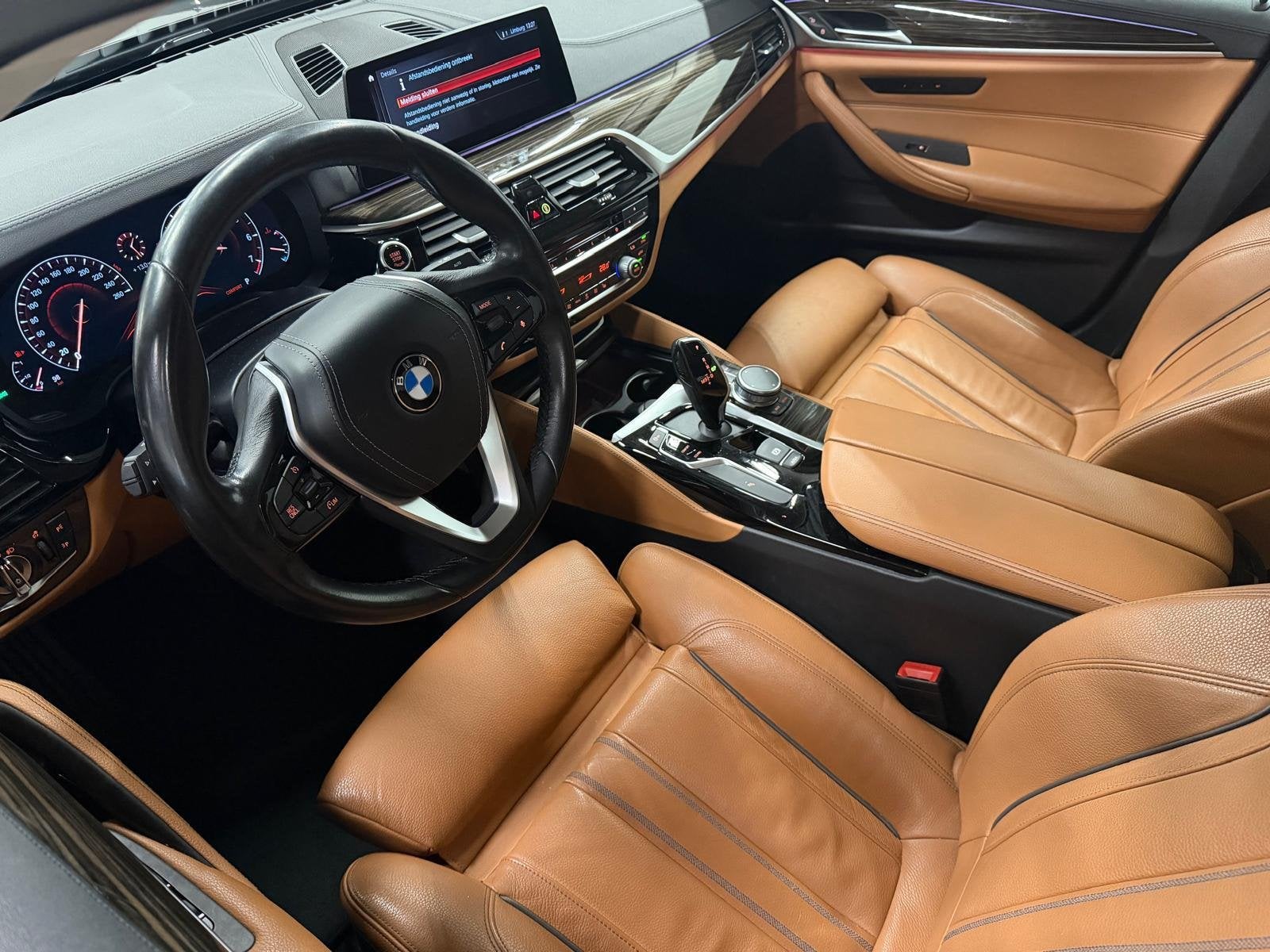 BMW 5-serie 520i High Executive Edition / Shadow-Line / Virt, Automaat, 1998 cc, Achterwielaandrijving, Gebruikt