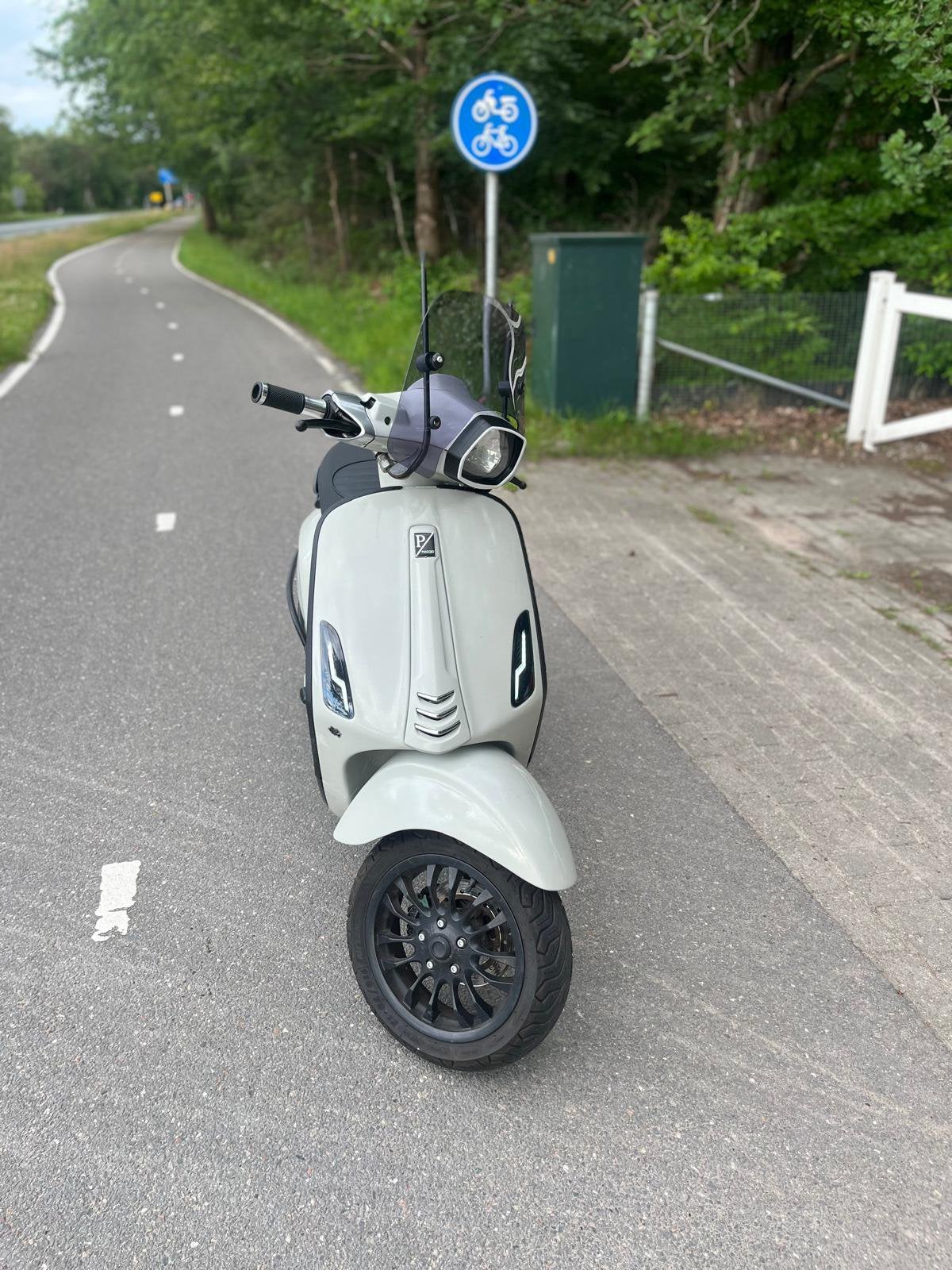 Vespa sprint (2016), Gebruikt, Overige modellen, Maximaal 45 km/u, Ophalen of Verzenden