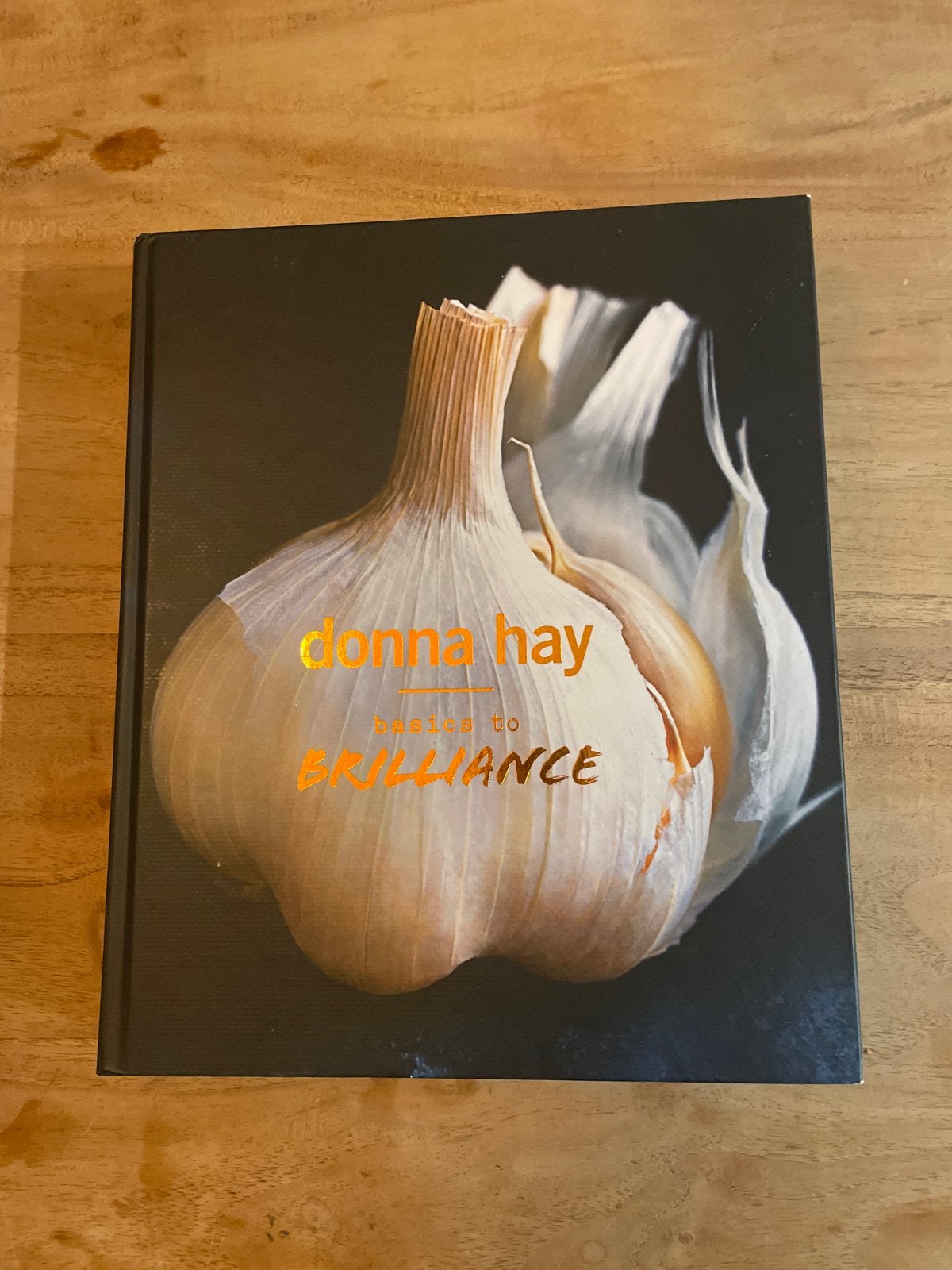 Kookboek Basics to Brilliance - Donna Hay (zeer nette staat), Ophalen of Verzenden, Zo goed als nieuw, Overige gebieden, Hoofdgerechten