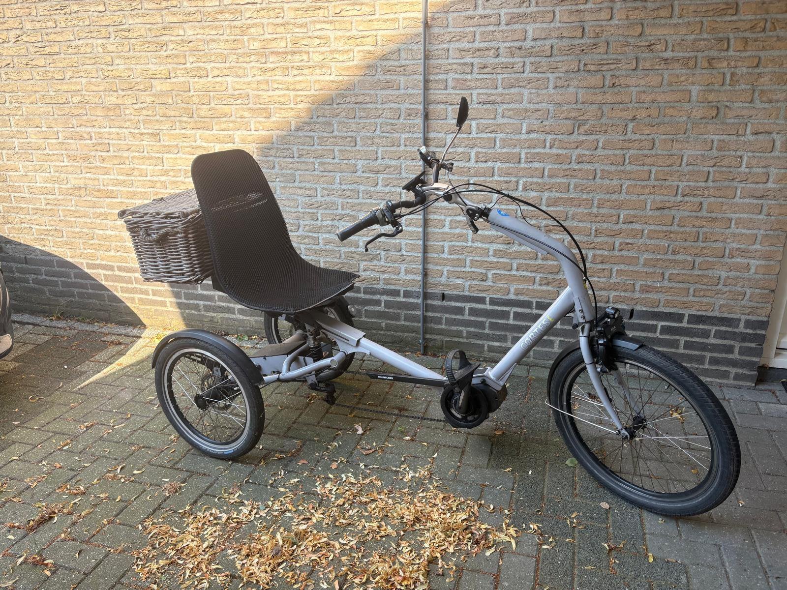 Huka Cortes 8-spd grijs driewieler, Ophalen, Gebruikt