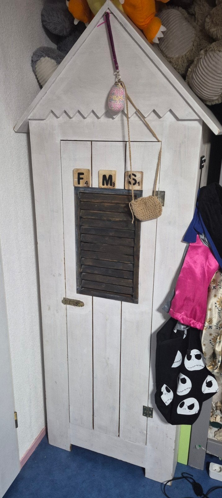 GRATIS Unieke houten kast in strandhuisstijl, Ophalen