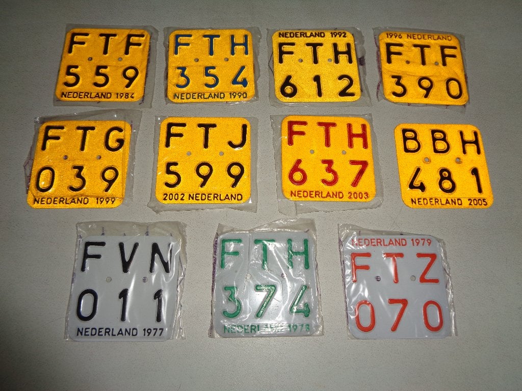 11 verschillende Bromfietsplaatjes., Ophalen of Verzenden, Zo goed als nieuw, Overige typen