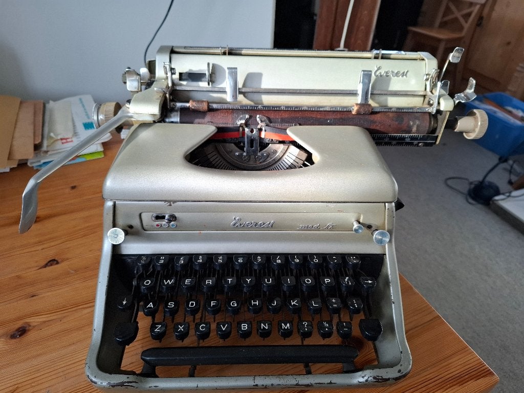 Schrijfmachine Everest Mod St, Diversen, Ophalen of Verzenden, Gebruikt